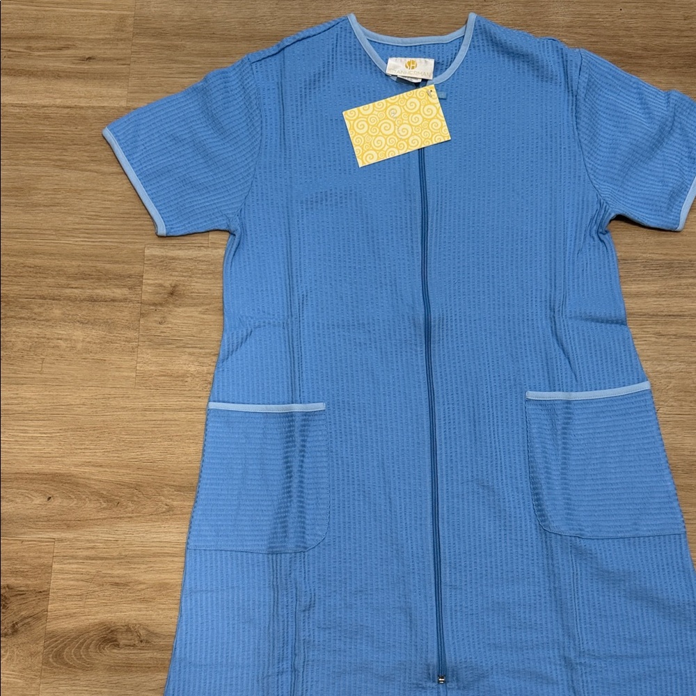Vintage Blue Short Sleeve Zip-Up night gown - Picture 4 of 6